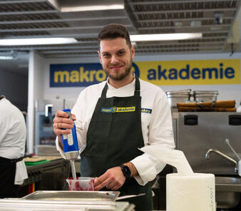 Dominik a steaky opět!!! Pro vyprodání minulého termínu opakujeme!!!